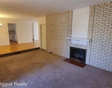 5864 Urban Ct. - Photo Thumbnail 5