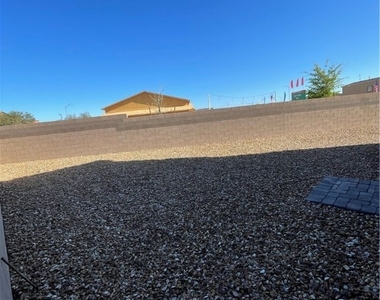 4764 Honey Topaz Avenue - Photo Thumbnail 34