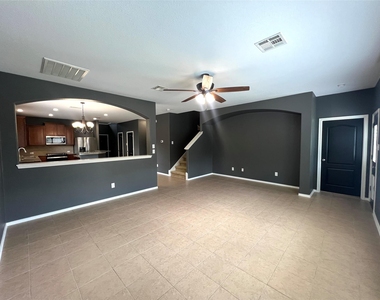 4601 Tiddle Ln - Photo Thumbnail 12