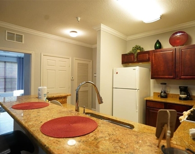 1301 Tuscan Terrace - Photo Thumbnail 14