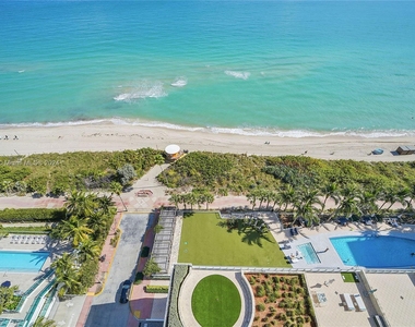 6899 Collins Ave - Photo Thumbnail 8