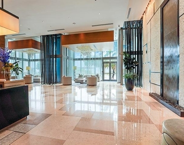 6899 Collins Ave - Photo Thumbnail 22