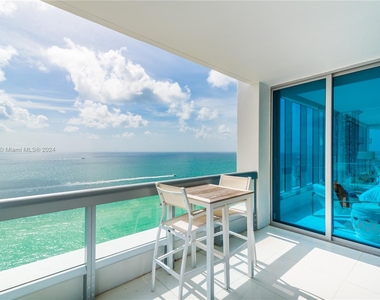 6899 Collins Ave - Photo Thumbnail 15