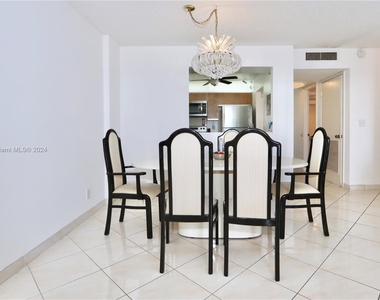 2401 S Ocean Dr - Photo Thumbnail 7