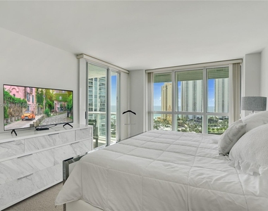 16500 Collins Ave - Photo Thumbnail 14