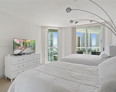 16500 Collins Ave - Photo Thumbnail 20