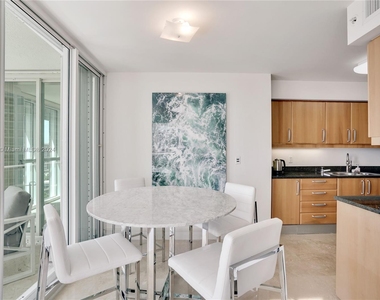 16500 Collins Ave - Photo Thumbnail 7