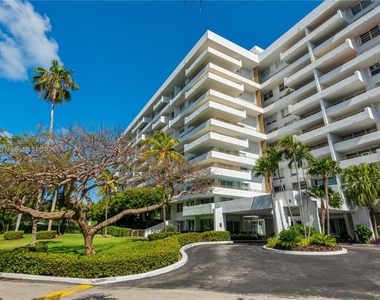 155 Ocean Lane Dr - Photo Thumbnail 0