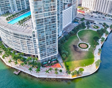 475 Brickell Ave - Photo Thumbnail 24