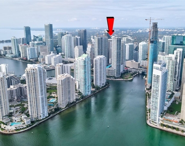 475 Brickell Ave - Photo Thumbnail 22