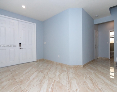 3364 W 103 Terrace - Photo Thumbnail 13