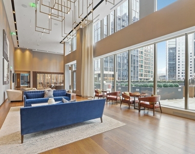 135 Seaport Blvd - Photo Thumbnail 30