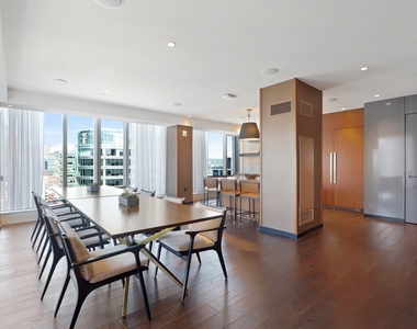 135 Seaport Blvd - Photo Thumbnail 34