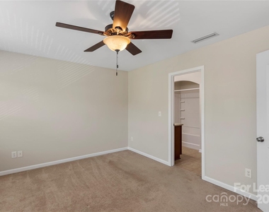 361 Battery Circle - Photo Thumbnail 15