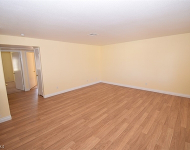 8410 Eldora Avenue - Photo Thumbnail 2