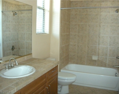 5561 Notte Pacifica Way - Photo Thumbnail 9