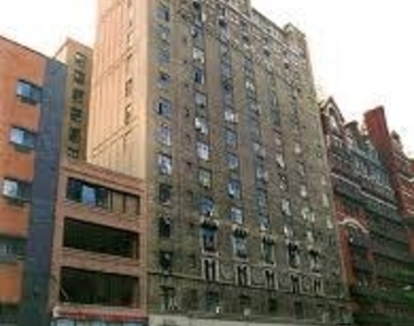 West 23rd Street - Photo Thumbnail 4