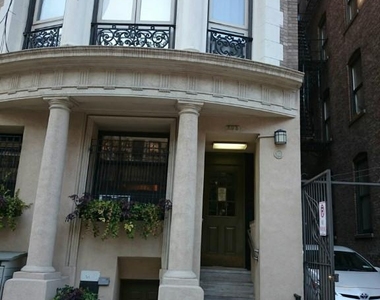 303 West 106th Street - Photo Thumbnail 7