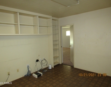 7415 E Holly Street - Photo Thumbnail 18