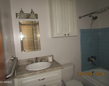 7415 E Holly Street - Photo Thumbnail 9