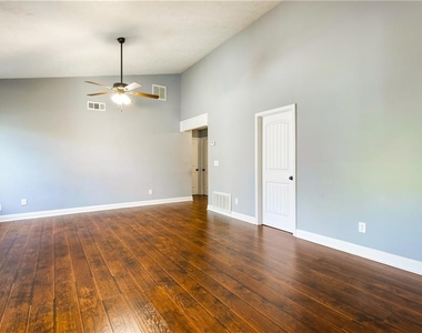 2806 Landington Way - Photo Thumbnail 4