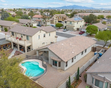 24112 W Desert Bloom Street - Photo Thumbnail 16