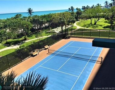 1201 S Ocean Drive - Photo Thumbnail 26