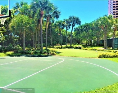 1201 S Ocean Drive - Photo Thumbnail 29