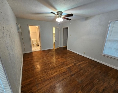 6533 Latta Street - Photo Thumbnail 5