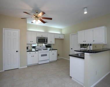 3045 Brookshire Drive - Photo Thumbnail 9