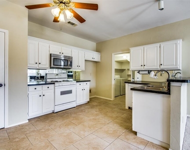 3045 Brookshire Drive - Photo Thumbnail 12