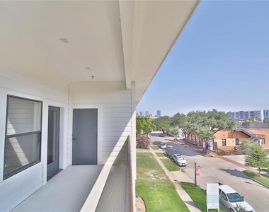 1322 Lipscomb Street - Photo Thumbnail 16