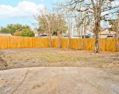 5314 Anchor Cove Circle - Photo Thumbnail 17