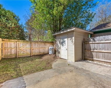 5121 Radcliff Circle - Photo Thumbnail 7