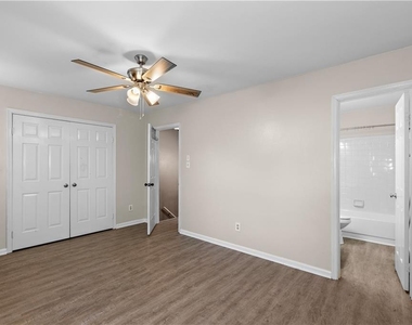 5121 Radcliff Circle - Photo Thumbnail 5