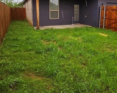 1002 S Pepperidge Drive - Photo Thumbnail 25