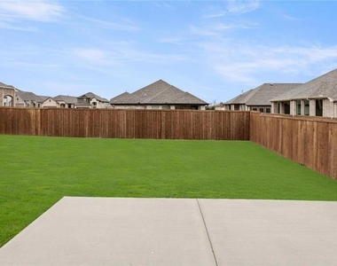 3825 Cherry Hills Drive - Photo Thumbnail 22