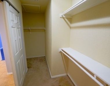 523 Diana Dr - Photo Thumbnail 27