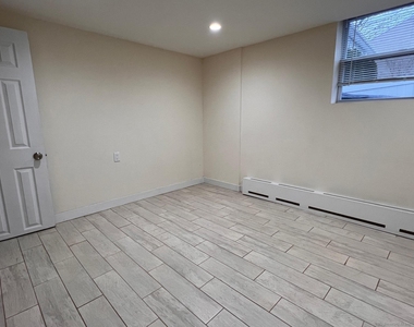 220 Sunrise Terrace - Photo Thumbnail 12