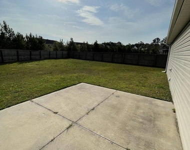 204 Misty Cove Court - Photo Thumbnail 14