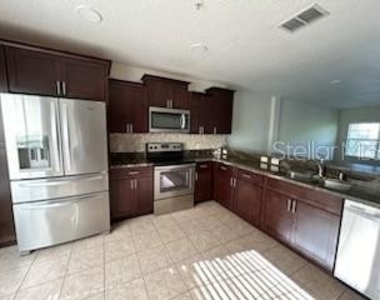 203 Mcleods Way - Photo Thumbnail 6