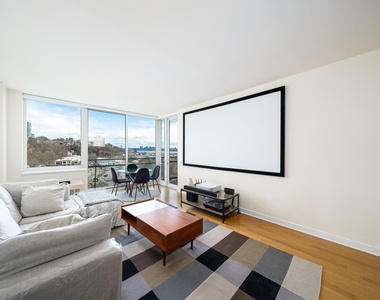 1215 Hudson Park - Photo Thumbnail 8