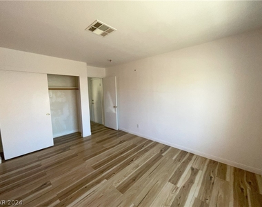 9579 Belle Reserve Street - Photo Thumbnail 16