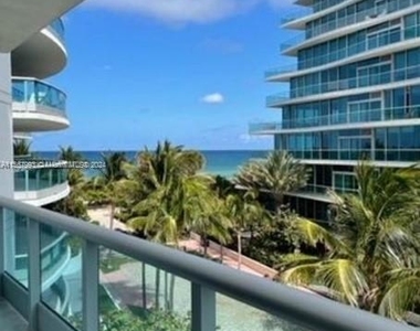 9401 Collins Ave - Photo Thumbnail 0