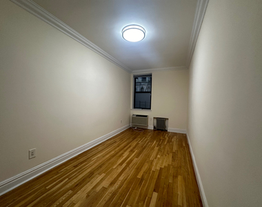 229 East 80th Street - Photo Thumbnail 1