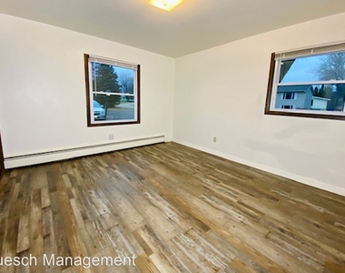 101 Riverview Dr - Photo Thumbnail 11