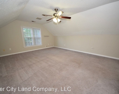 344 Locust Grove Dr - Photo Thumbnail 17