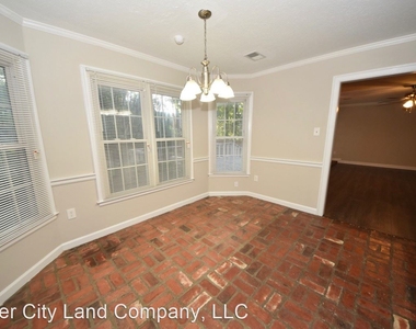 344 Locust Grove Dr - Photo Thumbnail 8