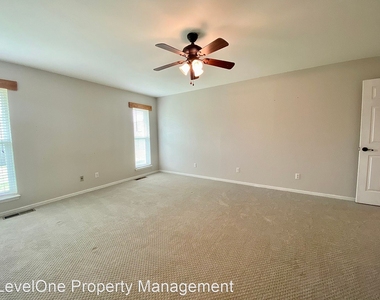 913 Rolling Hills Terrace - Photo Thumbnail 13