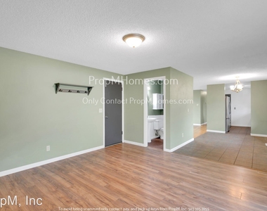 23528 Se Oak Street - Photo Thumbnail 1